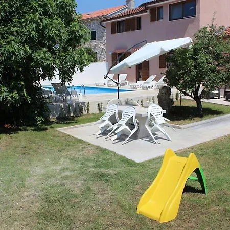 Apartment Palazzina Burjaki, Trget